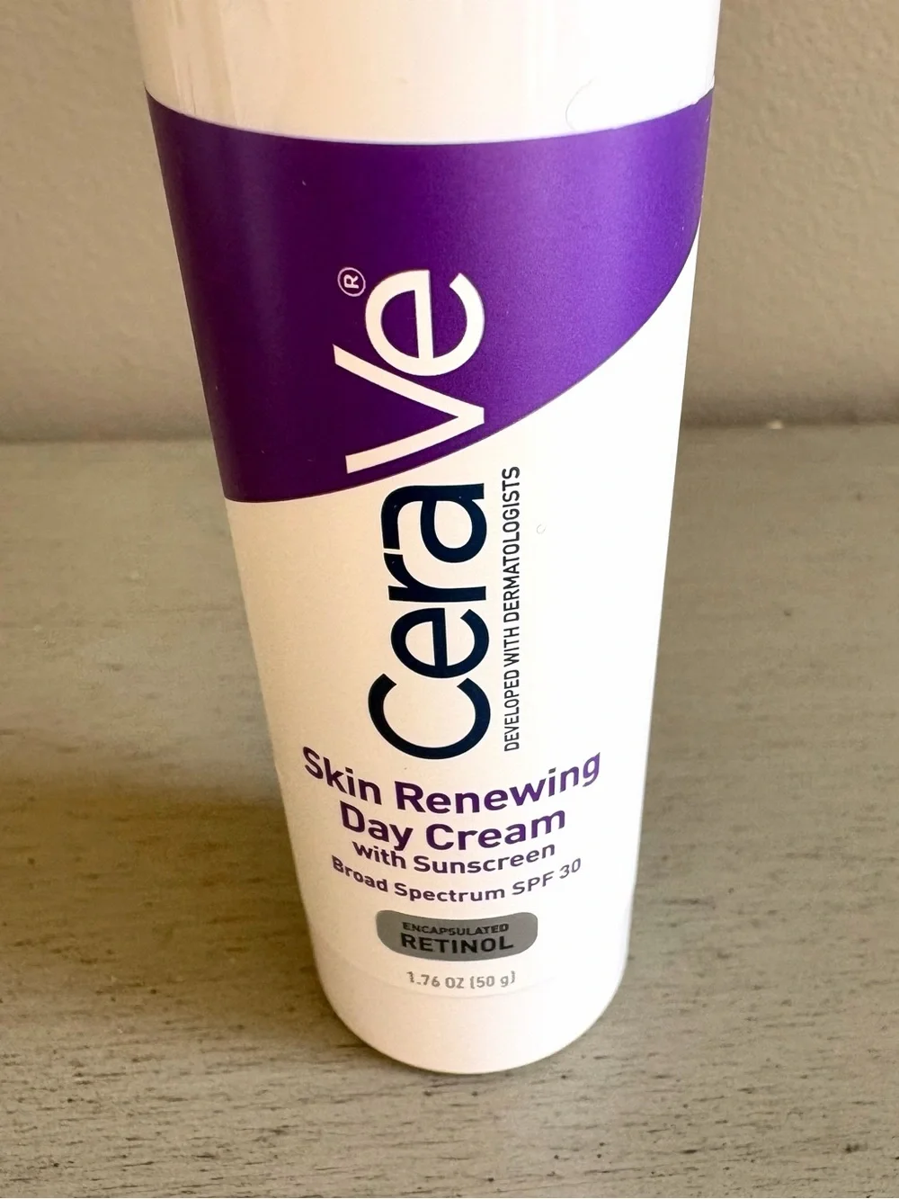 CeraVe Skin Renewing Day Cream SPF 30 Anti- Aging Face Moisturizer Retinol